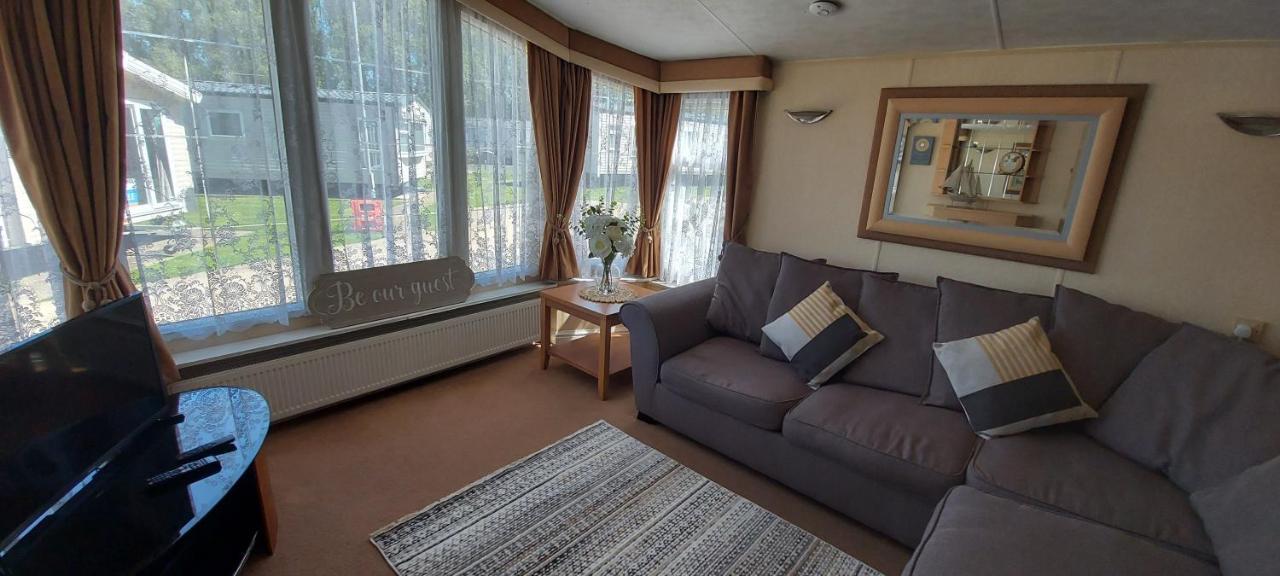 A Fashionable Caravan In A Peaceful Seaside Town Sandown Εξωτερικό φωτογραφία
